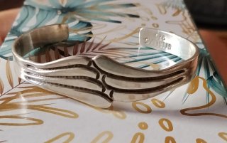 Pulsera de plata cuff.