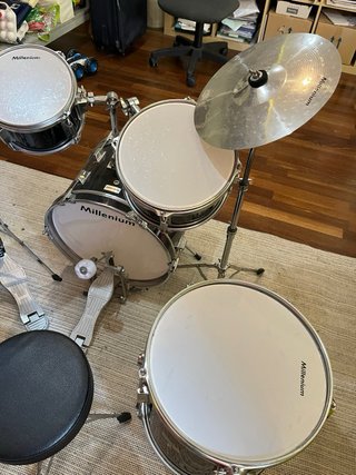 Batería Acústica Millenium Junior Completa
