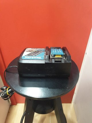 Atornilladora Makita 18V con batería