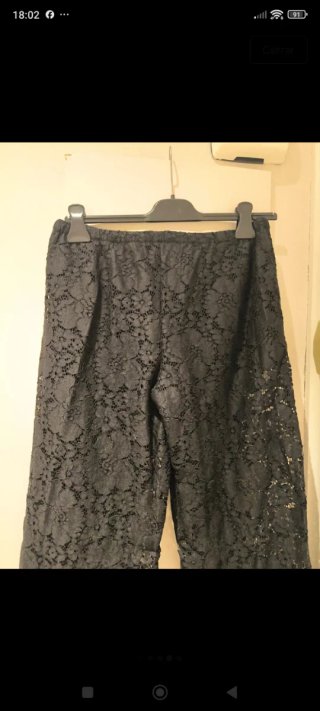Pantalón Zara encaje negro