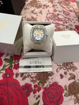 Reloj Guess Transparente Mujer