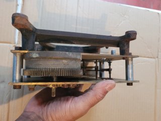 Máquina de reloj de fichar antigua