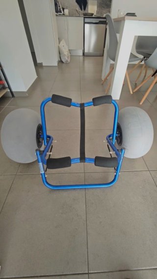 Carro Kakak ruedas globo