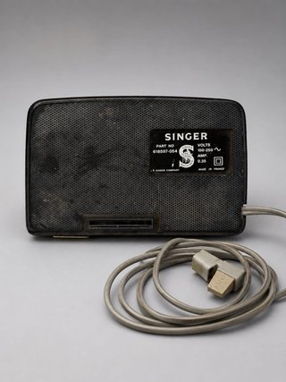 Macchina da cucire Singer 740 vintage