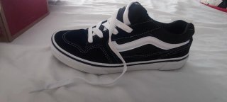 Deportivas Vans Negras y Blancas