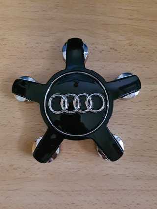 Juego de 4 tapabujes Audi estrella negros 135mm