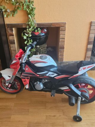 Moto eléctrica infantil a batería