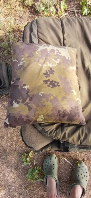 Bedchair Avid Carp X Revolve