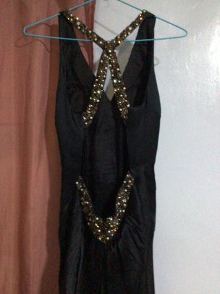 Vestido de fiesta alta costura negro y dorado