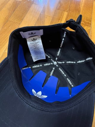 Gorra Adidas Negra Logo Blanco nueva