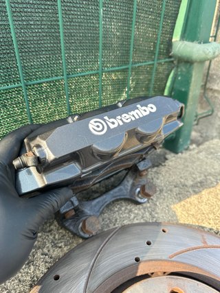Pinzas 4 pistones Corsa OPC Brembo