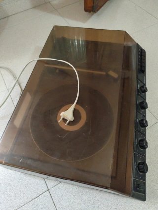 Tocadiscos Philips AF 571 con Cassette