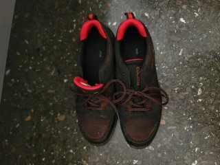 Zapatos de seguridad Calima negros y rojos