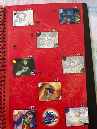 Beyblade Book con 54 carte