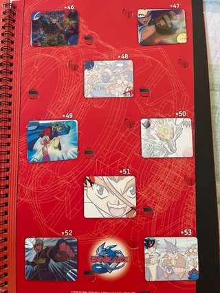 Beyblade Book con 54 carte
