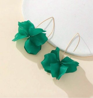 Pendientes flor pétalos dorados y verdes