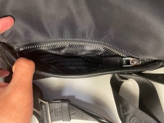 Borsello Prada total black