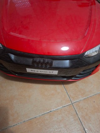 Coche Audi RS e-tron GT para niños