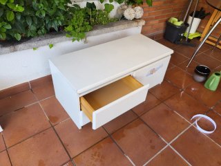 Cajonera blanca infantil con dibujo