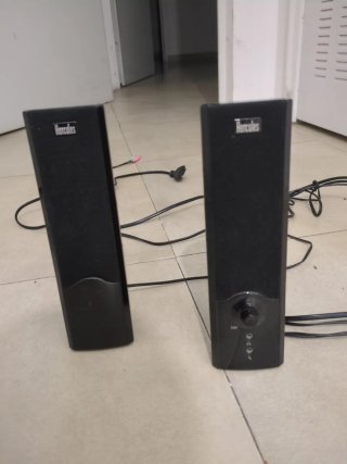 Altavoces Hercules Negros