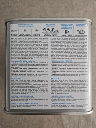 Barniz Luxens Cocinas y Baños 0,75L + Pincel