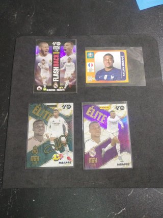 Cromos Panini Mbappé Élite y Flashback