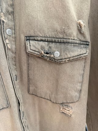Chaqueta Zara Beige estilo desgastado
