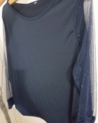 Blusa azul marino manga transparente brillantes