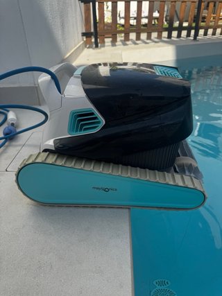 Robot Limpiafondos Dolphin FON 30