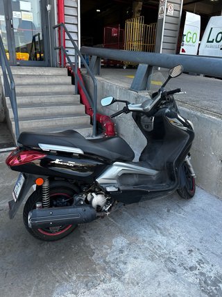 TGB X-Motion 250cc Scooter Negro