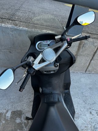 TGB X-Motion 250cc Scooter Negro