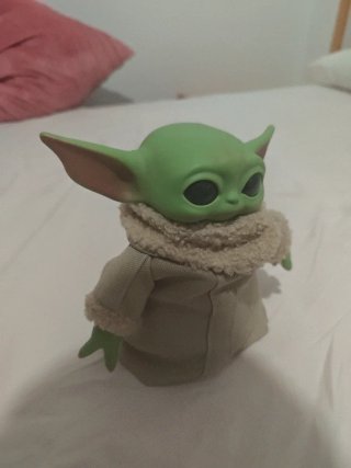 Muñeco Peluche Baby Yoda Grogu como nuevo
