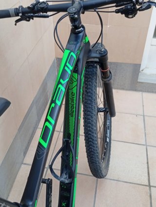 Bicicleta Montaña  y bicicleta carretera