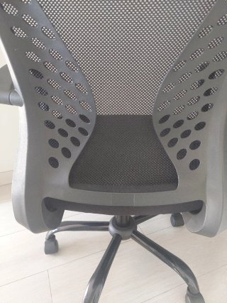 Silla de oficina negra