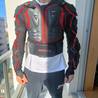Colete Integral Enduro Preto e Vermelho