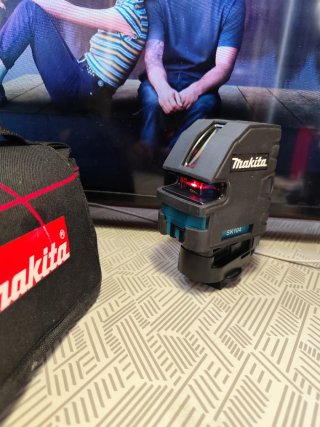 Nivel Láser Makita SK104