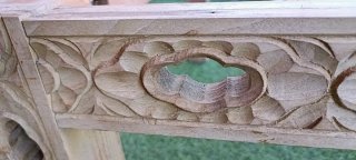 Armazón de mesa de cafe, de madera labrada