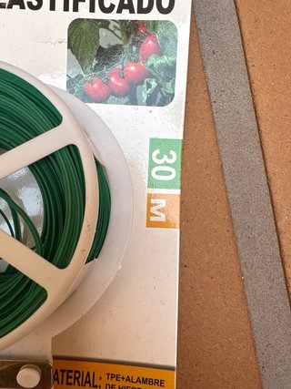 Alambre plastificado para plantas 30m