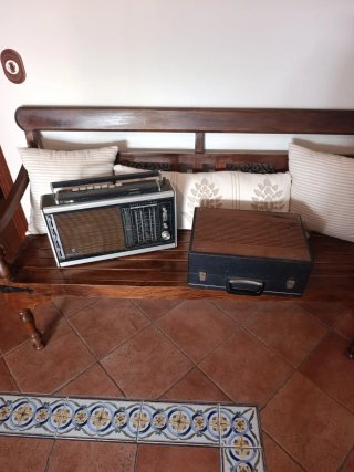 Radio y tocadiscos Grundig antiguos