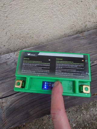 Bateria de litio para moto.