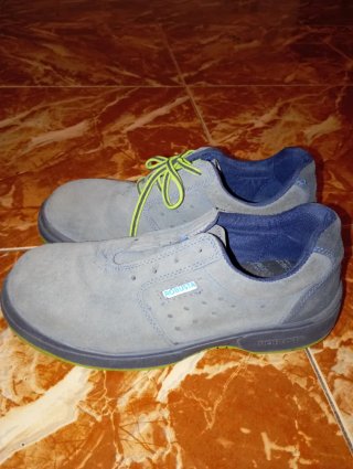 Zapatos de trabajo Robusta grises