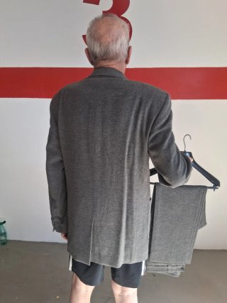 Traje 3 piezas hombre negro/rojo años 90/00