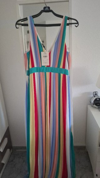 Vestido multicolor para ocasión especial