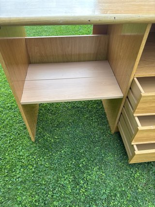 Mesa de escritorio .
