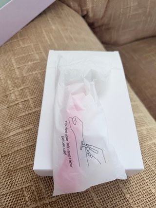 Depiladora IPL Morada y Blanca WAVYTALK