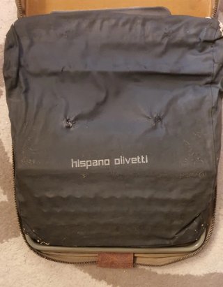 Máquina de escribir Hispano Olivetti Pluma 22