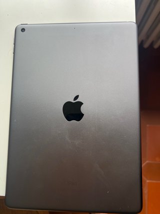 iPad 7ª Gen 128GB + Teclado + Funda |