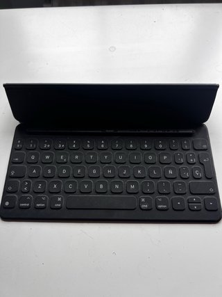 iPad 7ª Gen 128GB + Teclado + Funda |