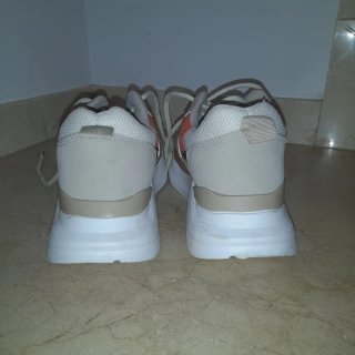 Zapatillas Beige y Naranja Talla 41