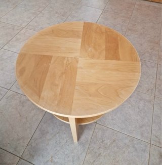 Mesa auxiliar redonda de madera